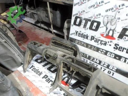 Mitsubishi Galant Göğüs çıkma parça