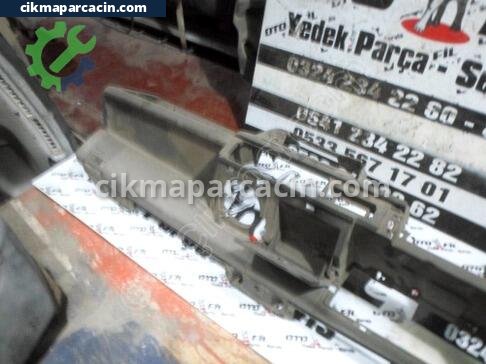 Mitsubishi L300 Göğüs çıkma parça