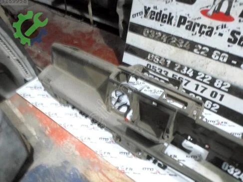 Mitsubishi L300 Göğüs çıkma parça