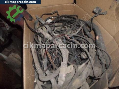 Mitsubishi L300 Motor Tesisatı çıkma parça