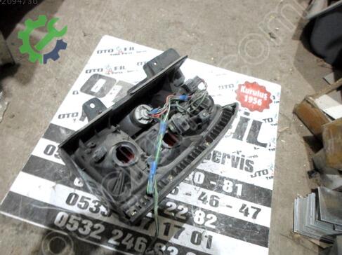 Mitsubishi L300 Sol Arka Stop çıkma parça