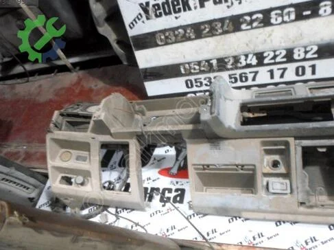 Mitsubishi Lancer Göğüs çıkma parça