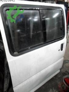 MİTSUBUSHİ L300 2005  ORTA SÜRGÜLÜ KAPI SAĞ BEYAZ CAMLI DOLU