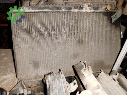 Mitsubishi Lancer Su Radyatörü çıkma parça