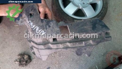 Nissan Navara Tampon Braketi çıkma parça
