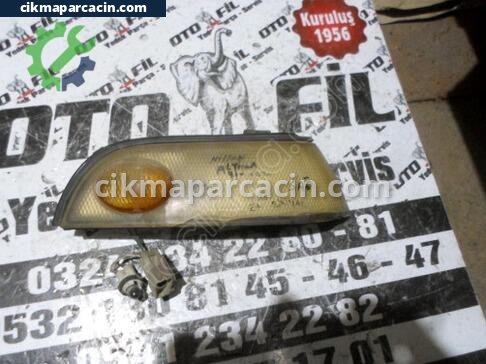 Nissan Altima Sinyal çıkma parça