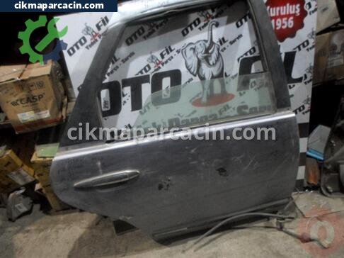 Nissan Altima Sağ Arka Kapı çıkma parça