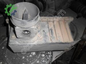 NİSSAN D21 HAVA FİLTRE KUTUSU