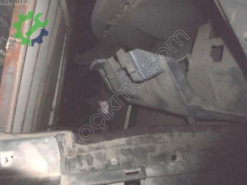 Nissan Göğüs çıkma parça