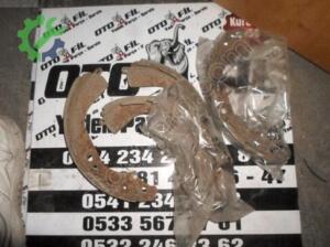 NİSSAN D22 PİKAP 97-01 4X2 (KL174) ARKA PABUÇ BALATA