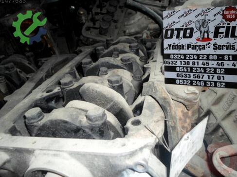 Nissan Pick-up Yarım Motor çıkma parça