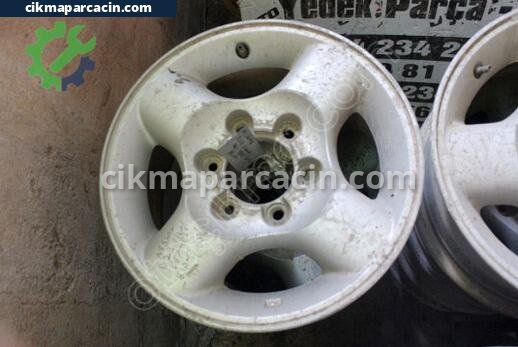 Nissan Pick-up Jant çıkma parça