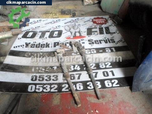 Nissan Navara Direksiyon Mili çıkma parça