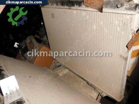 Nissan Pick-up Intercooler Radyatörü çıkma parça
