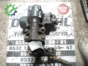 NİSSAN D23 SKYSTAR 2003 YD25 DİREKSİYON ALT KUTUSU ÇIKMA