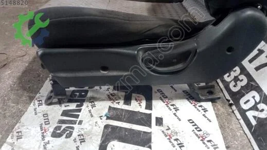 Nissan Skystar Ön Koltuk çıkma parça