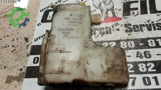 Nissan Skystar Yedek Su Deposu çıkma parça