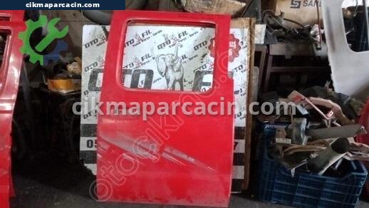 Nissan Skystar Sağ Arka Kapı çıkma parça
