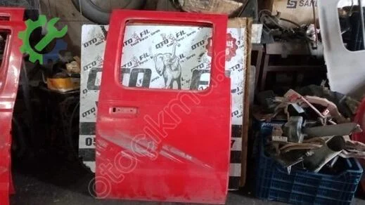 Nissan Skystar Sağ Arka Kapı çıkma parça