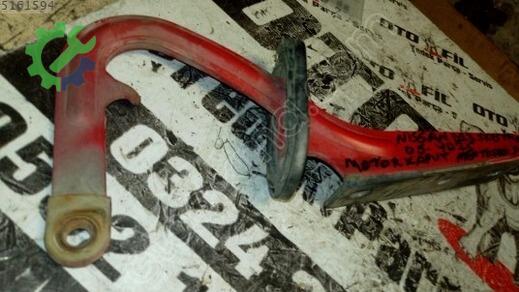 Nissan Skystar Kaput Menteşesi çıkma parça