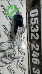 NİSSAN D23 SKYSTAR  2005 YD25  SAĞ ARKA KAPI İÇ AÇMA KOLU