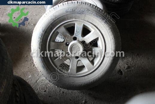 Nissan Skystar Jant & Lastik Takımı çıkma parça