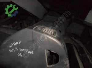 NİSSAN D23 SKYSTER 2004 ÖN GÖĞÜS ÇIKMA ORJİNAL