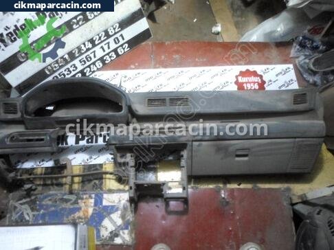 Nissan Maxima Göğüs çıkma parça