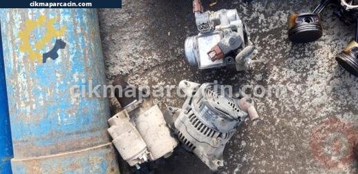 Nissan Micra Şarj Dinamosu çıkma parça