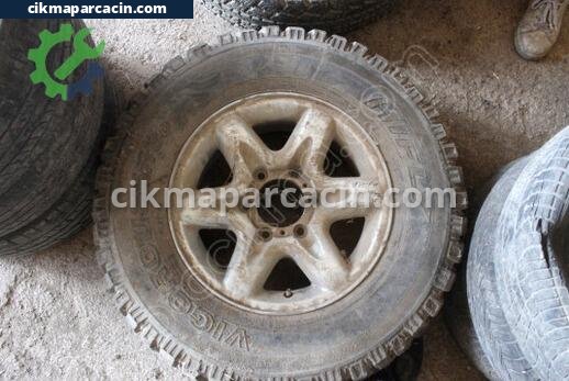Nissan Pathfinder Jant & Lastik Takımı çıkma parça