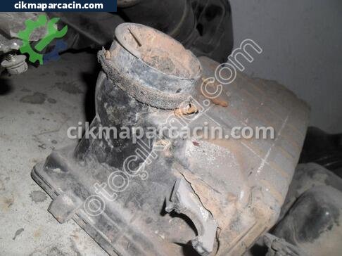 Nissan Pathfinder Hava Filtresi Kutusu çıkma parça