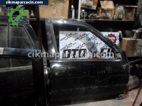 Nissan Pathfinder Sağ Ön Kapı çıkma parça