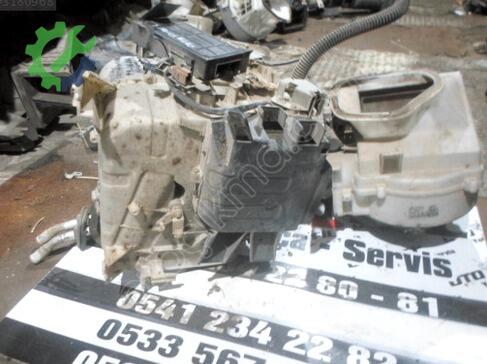 Nissan Pathfinder Kalorifer Kutusu çıkma parça