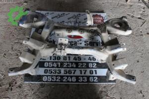 NİSSAN PATHFİNDER 2005 2.5 DİZEL ARKA ŞASE TRAVERSİ