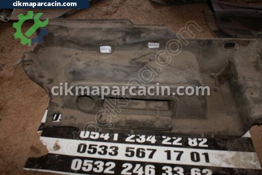 Nissan Pathfinder Kapı Döşemesi çıkma parça