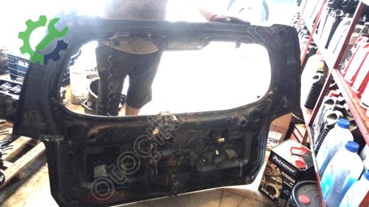 Nissan Pathfinder Bagaj Kapağı çıkma parça
