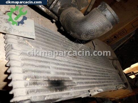 Nissan Pathfinder Yağ Soğutucu çıkma parça