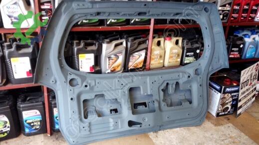 Nissan Pathfinder Bagaj Kapağı çıkma parça