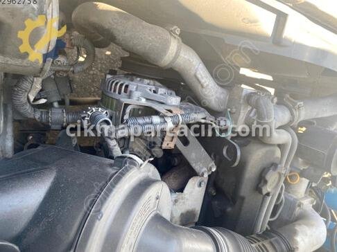 Nissan Pick-up çıkma parça