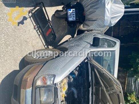 Nissan Pick-up çıkma parça