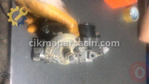 Nissan Primera Gaz Kelebeği çıkma parça