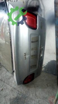 Nissan Primera Bagaj Kapağı çıkma parça