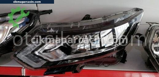 Nissan Qashqai Far çıkma parça