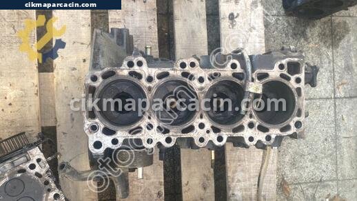 Nissan Skystar Yarım Motor çıkma parça