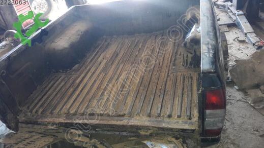 Nissan Skystar Far Kasası çıkma parça
