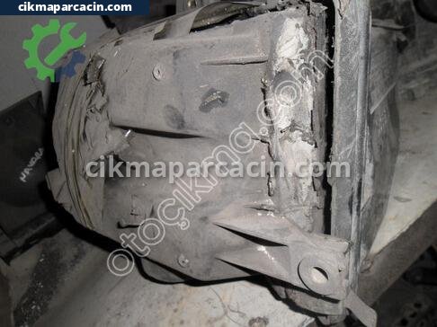 Nissan Terrano Hava Filtresi Kutusu çıkma parça