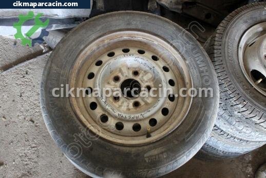 Nissan Vanetto Jant & Lastik Takımı çıkma parça
