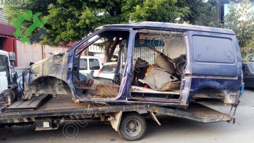 Nissan Vanetto Kupa çıkma parça