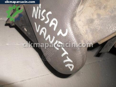 Nissan Vanetto Göğüs çıkma parça
