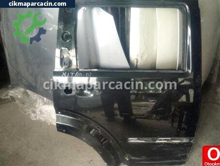 Dodge Nitro Sağ Arka Kapı çıkma parça